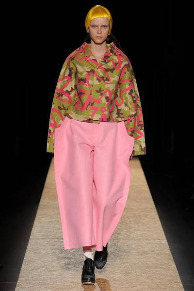 Look 8